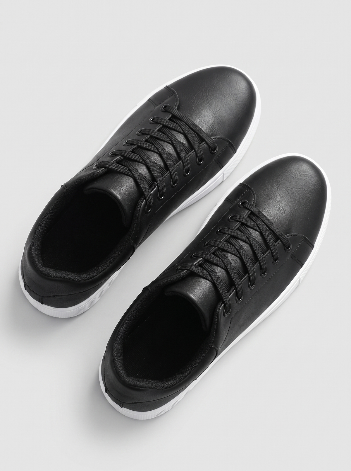 Contrast Men's Lace-Up Sneakers in black, pair seen from above