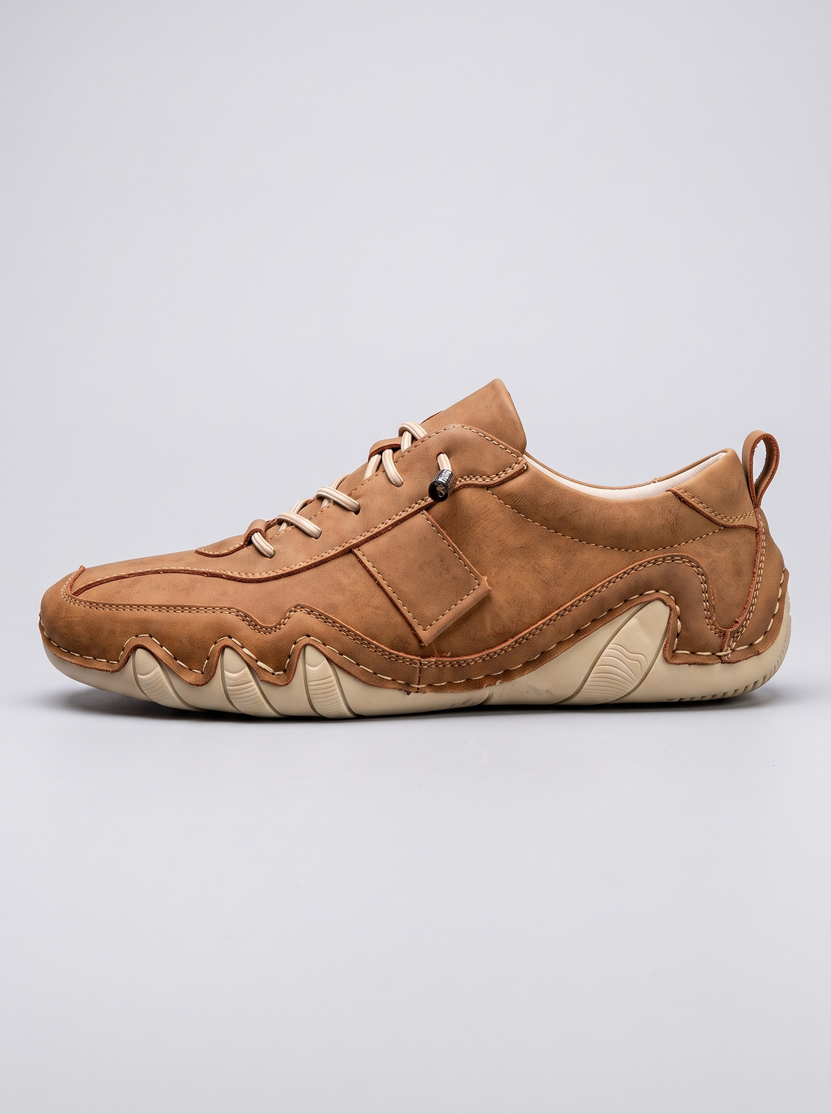 Barefoot cognac leren outdoorschoen zijaanzicht