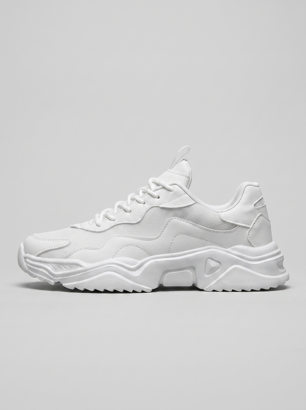 Light witte chunky sneaker zijaanzicht